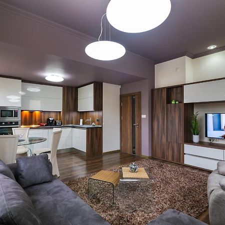 Cosy Luxury Flat In The Centrum- 90Sqm - 3 Rooms. Varna Esterno foto