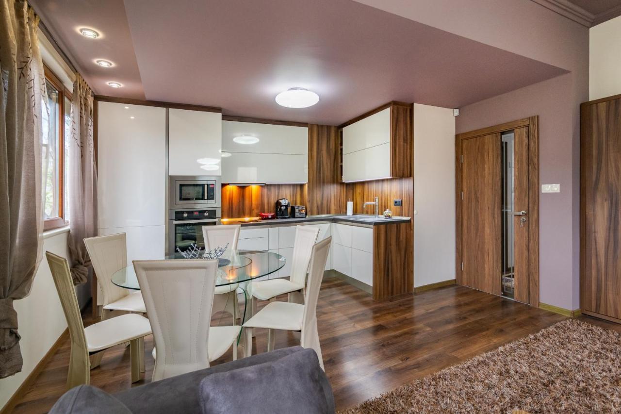 Cosy Luxury Flat In The Centrum- 90Sqm - 3 Rooms. Varna Esterno foto