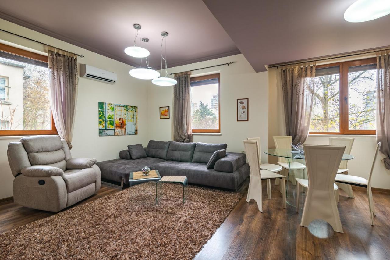 Cosy Luxury Flat In The Centrum- 90Sqm - 3 Rooms. Varna Esterno foto
